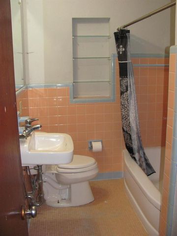 455 34TH AVENUE N, St Petersburg, FL 33704