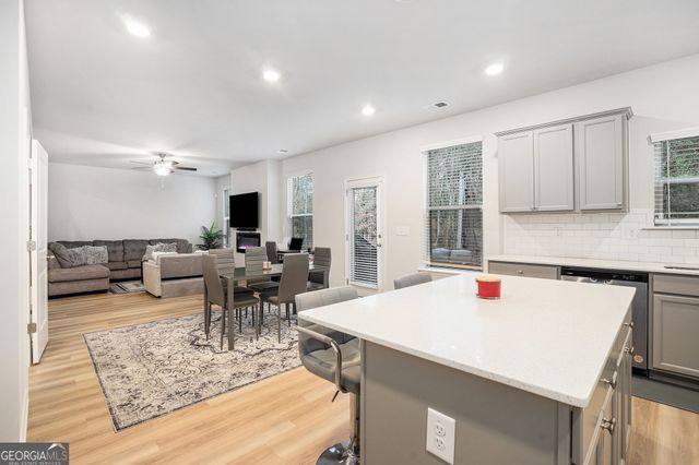 1205 Lakehaven Lane, Loganville, GA 30052