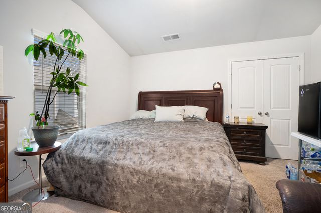 1205 Lakehaven Lane, Loganville, GA 30052