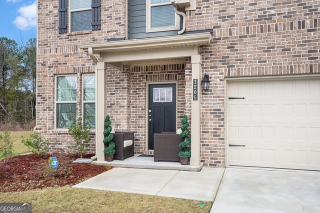 1205 Lakehaven Lane, Loganville, GA 30052