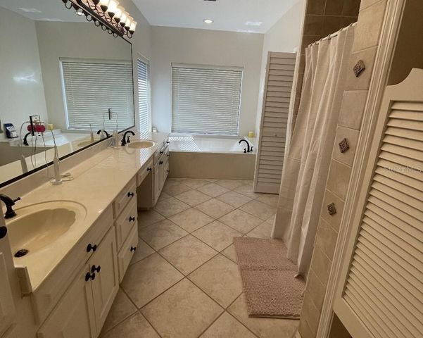 10484 LONGWOOD DRIVE, Seminole, FL 33777