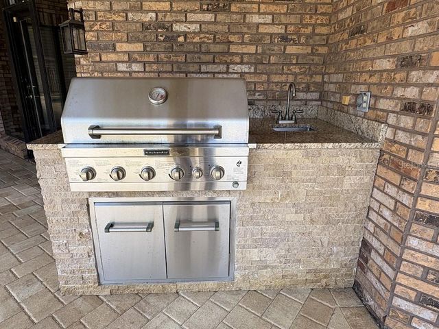 10484 LONGWOOD DRIVE, Seminole, FL 33777