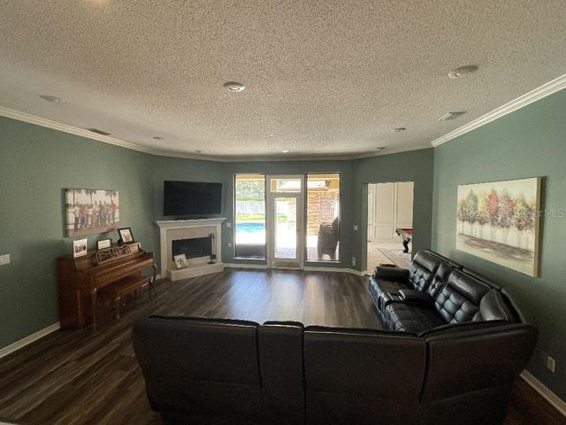 10484 LONGWOOD DRIVE, Seminole, FL 33777