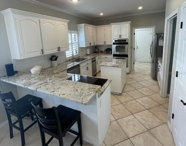 10484 LONGWOOD DRIVE, Seminole, FL 33777