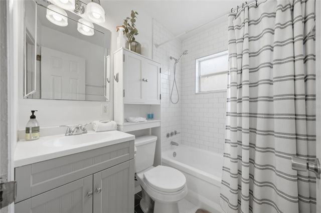 664 GRAY STREET S, St Petersburg, FL 33707