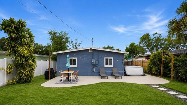 664 GRAY STREET S, St Petersburg, FL 33707
