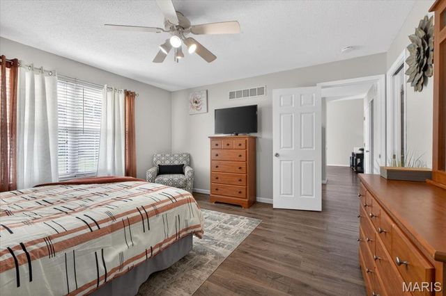 328 Bristol Place, O'fallon, MO 63366