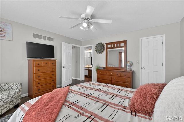 328 Bristol Place, O'fallon, MO 63366