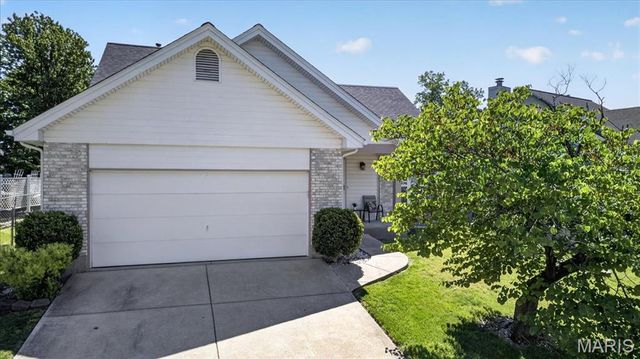 328 Bristol Place, O'fallon, MO 63366