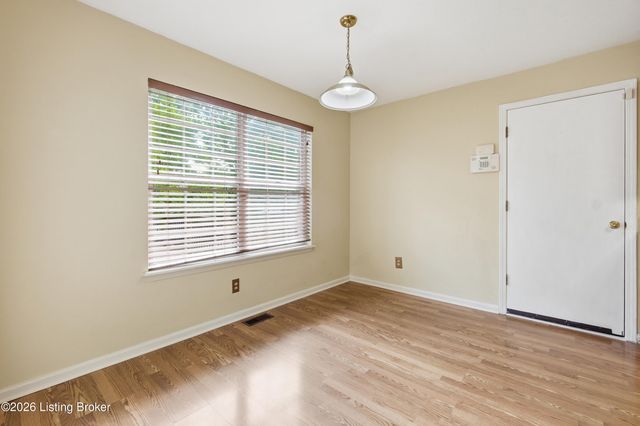 10909 Aspenview Ct, Louisville, KY 40299