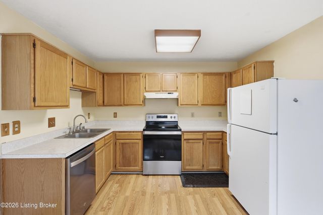 10909 Aspenview Ct, Louisville, KY 40299