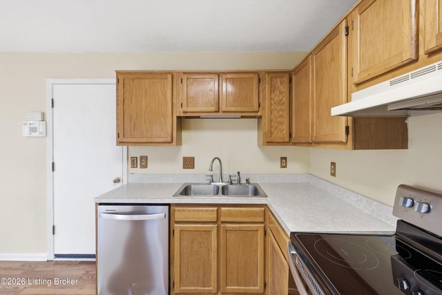 10909 Aspenview Ct, Louisville, KY 40299