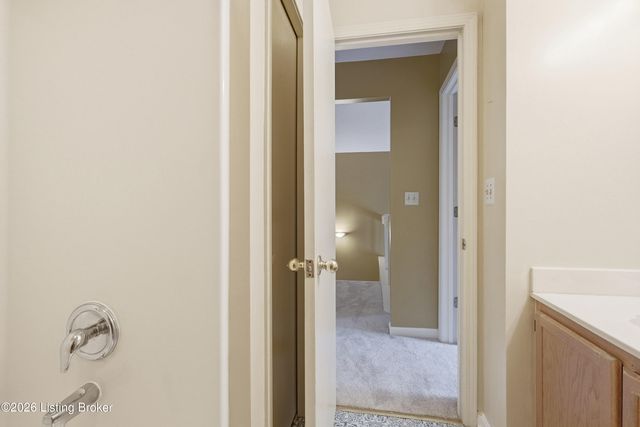 10909 Aspenview Ct, Louisville, KY 40299