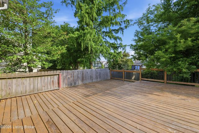 10909 Aspenview Ct, Louisville, KY 40299