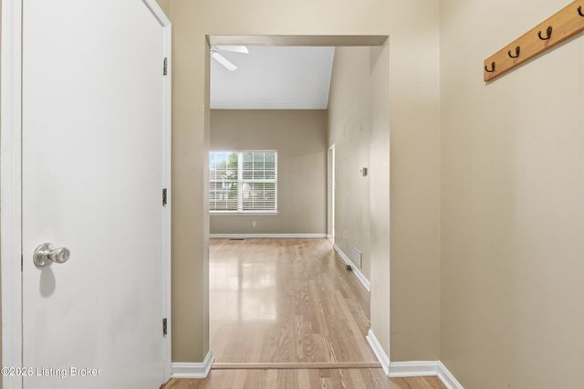 10909 Aspenview Ct, Louisville, KY 40299