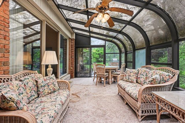 52876 Brookdale Drive, South Bend, IN 46637