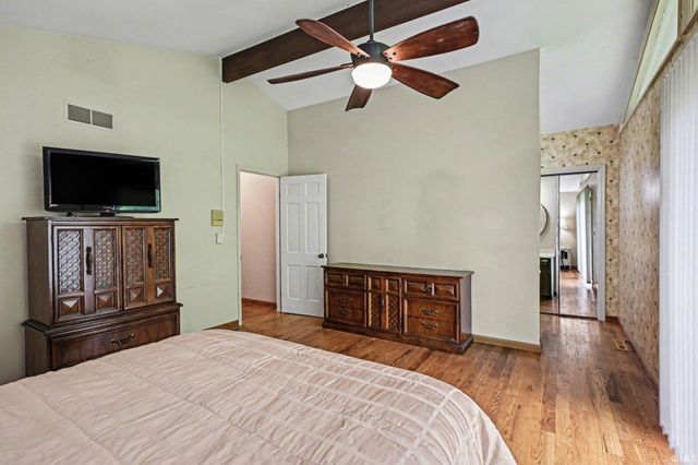 52876 Brookdale Drive, South Bend, IN 46637