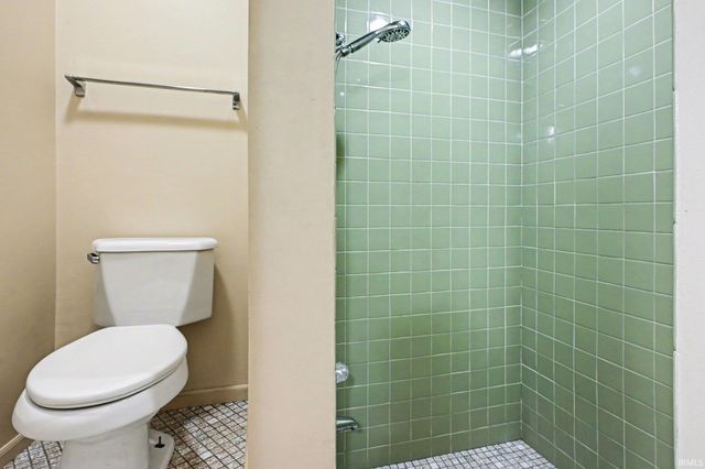 52876 Brookdale Drive, South Bend, IN 46637
