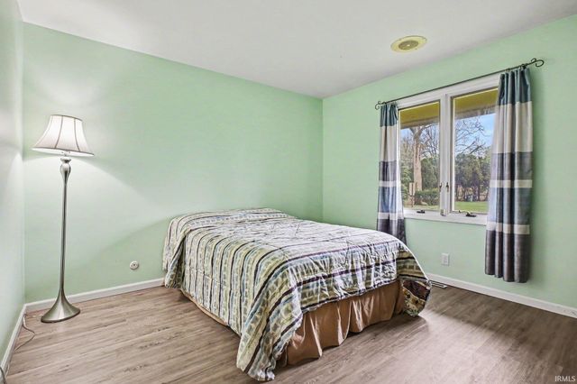 52876 Brookdale Drive, South Bend, IN 46637
