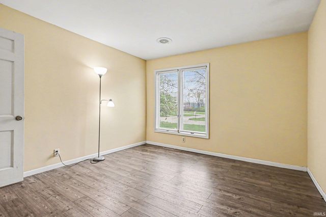 52876 Brookdale Drive, South Bend, IN 46637