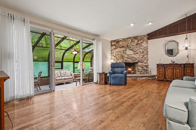 52876 Brookdale Drive, South Bend, IN 46637