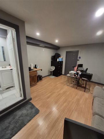 815 Bonnie View Road, Dallas, TX 75203