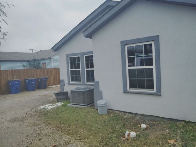 815 Bonnie View Road, Dallas, TX 75203