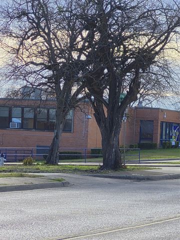 815 Bonnie View Road, Dallas, TX 75203