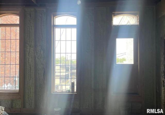 343 COURT Street, Pekin, IL 61554