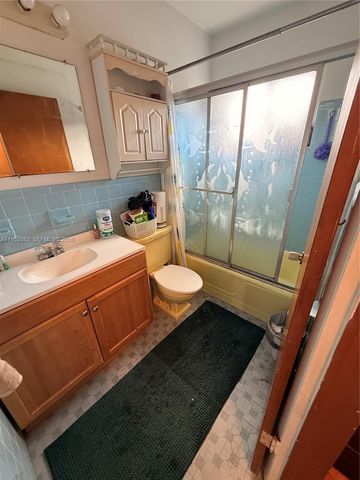 17520 NW 18th Ave, Miami Gardens, FL 33056