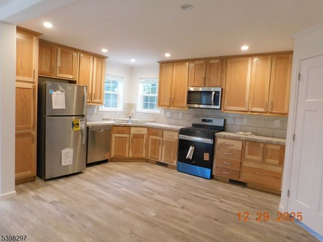 11 Front Street, Oxford Twp., NJ 07863