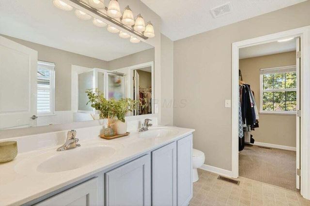 5692 Sugarwood Drive, New Albany, OH 43054