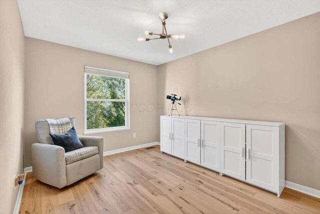 5692 Sugarwood Drive, New Albany, OH 43054