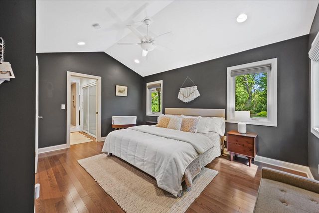 8414 W Poplar DRIVE, Mequon, WI 53097