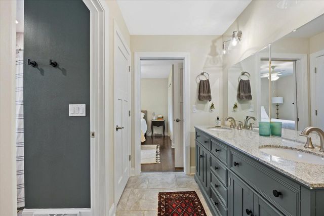 8414 W Poplar DRIVE, Mequon, WI 53097