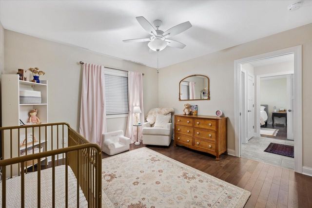 8414 W Poplar DRIVE, Mequon, WI 53097