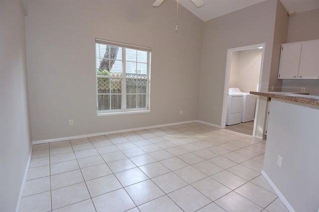 1672 COUNTRYWOOD STREET, Tarpon Springs, FL 34689