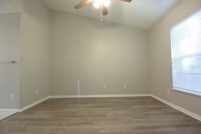 1672 COUNTRYWOOD STREET, Tarpon Springs, FL 34689