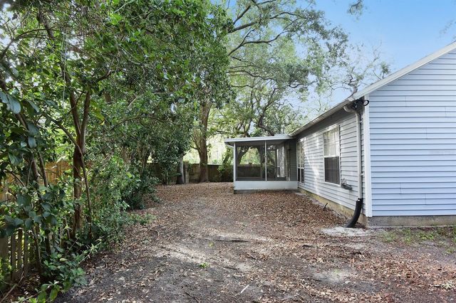 1672 COUNTRYWOOD STREET, Tarpon Springs, FL 34689
