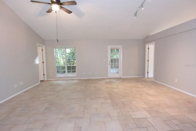 1672 COUNTRYWOOD STREET, Tarpon Springs, FL 34689