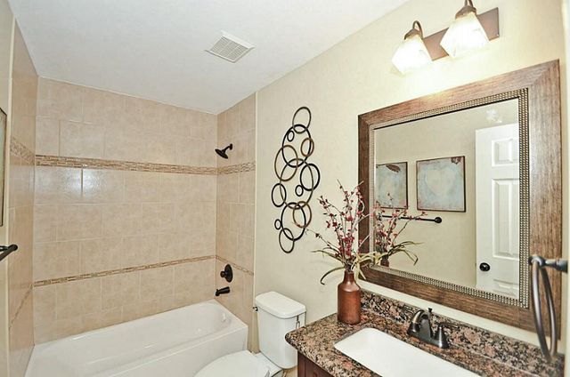 12225 Medina Lake Drive, Tomball, TX 77377