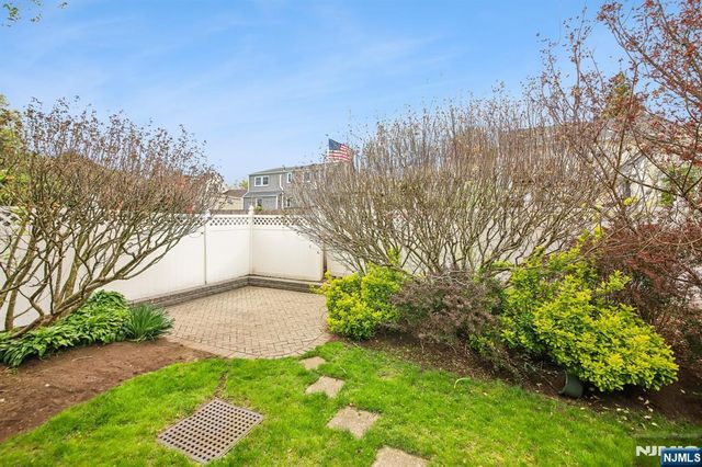 82 Seminary Street, Bergenfield, NJ 07621
