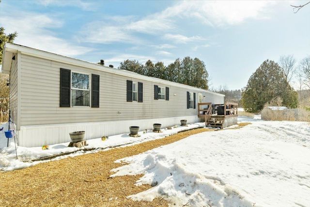 58 Rhodeside Acres, Georgia, VT 05468