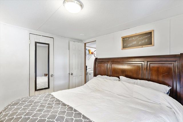 58 Rhodeside Acres, Georgia, VT 05468