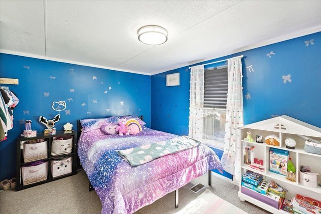 58 Rhodeside Acres, Georgia, VT 05468