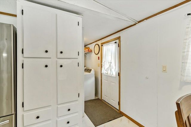 58 Rhodeside Acres, Georgia, VT 05468