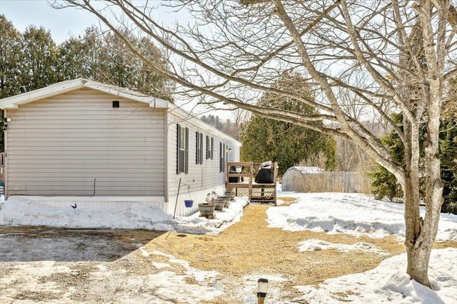 58 Rhodeside Acres, Georgia, VT 05468