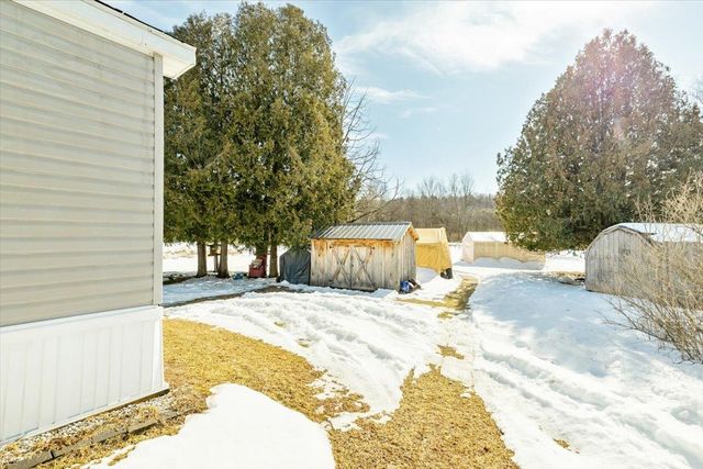 58 Rhodeside Acres, Georgia, VT 05468