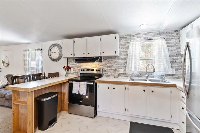 58 Rhodeside Acres, Georgia, VT 05468