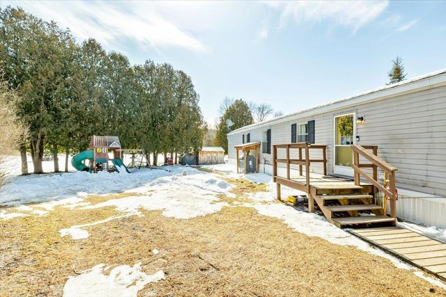 58 Rhodeside Acres, Georgia, VT 05468